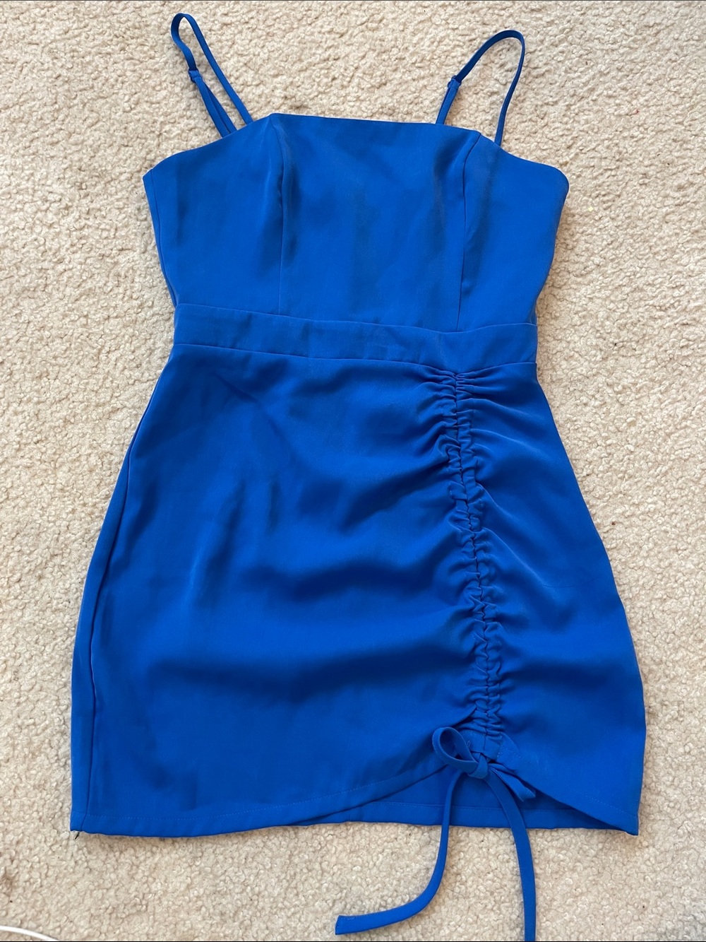 Superdown Blue Ruched Mini Dress
Size small
